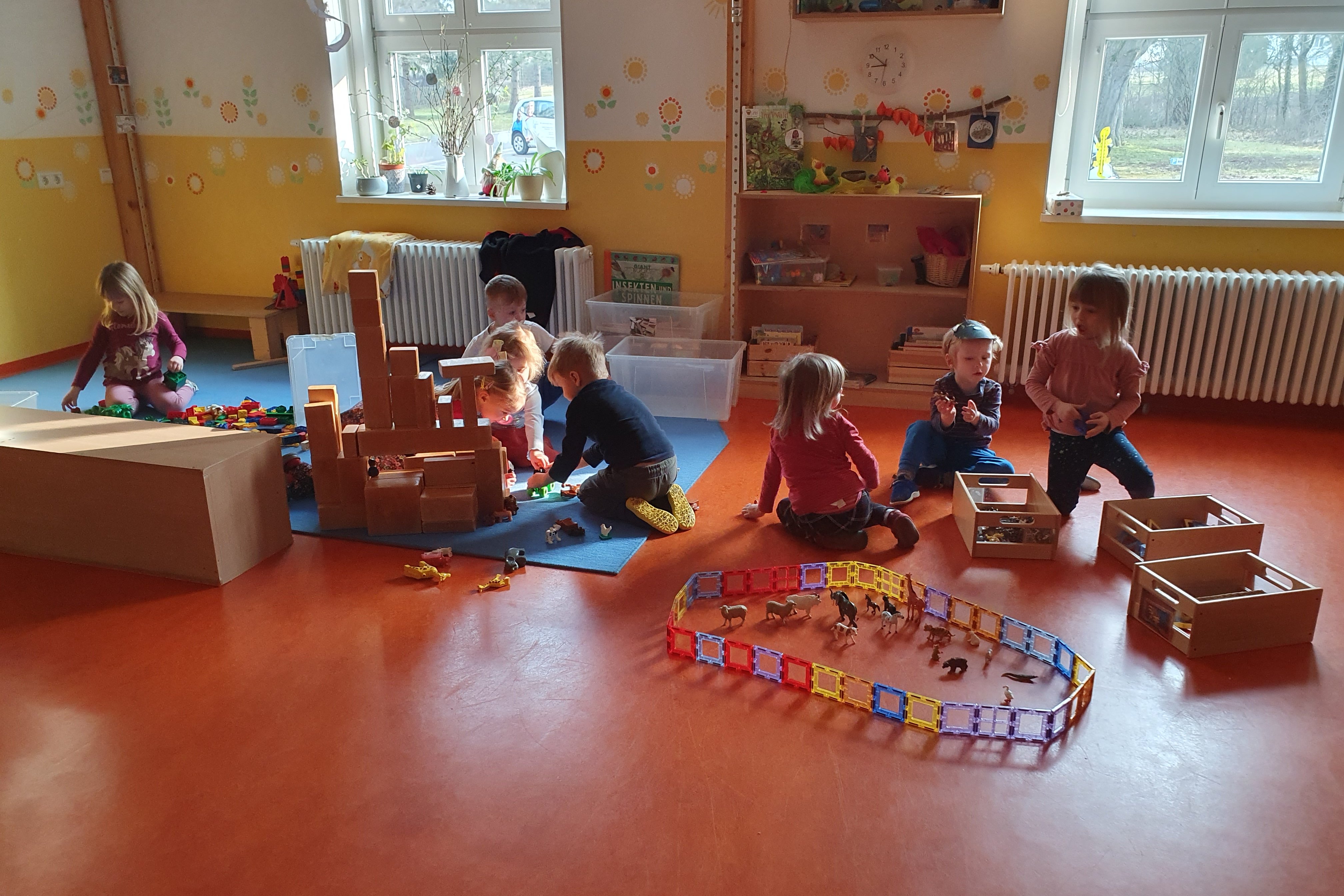Kinder beim spielen